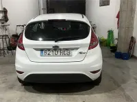 Usado Ford Fiesta Trend 68 CV (50 kW) 2011 Blanco Berlina