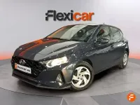 Usado Hyundai i20 100 CV (73 kW) 2022 Gris Utilitario