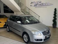 Usado Skoda Fabia Style 80 CV (58 kW) 2008 Gris / plata Berlina