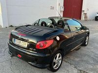 Usado Peugeot 206 109 CV (80 kW) 2004 Negro Utilitario
