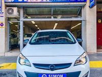 Usado Opel Astra Business 110 CV (80 kW) 2013 Blanco Berlina