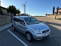 Usado Ford Fusion 100 CV (73 kW) 2004 Gris / plata Utilitario