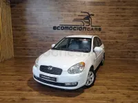 Usado Hyundai Accent GLS 110 CV (80 kW) 2008 Blanco Berlina