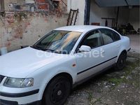 Usado VW Passat 90 CV (66 kW) 1997 Blanco Berlina