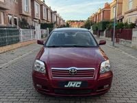 Usado Toyota Avensis Executive 116 CV (85 kW) 2004 Granate Berlina