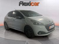 Usado Peugeot 208 Access 82 CV (60 kW) 2017 Blanco Utilitario