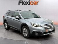 Usado Subaru Outback 150 CV (110 kW) 2017 Gris Familiar