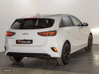 Usado Kia Ceed Style 120 CV (88 kW) 2023 Blanco Utilitario