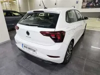 Usado VW Polo Life 95 CV (69 kW) 2023 Blanco Utilitario