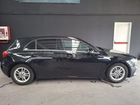 Usado Mercedes A180 116 CV (85 kW) 2019 Negro Berlina