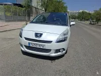 Usado Peugeot 5008 Premium 112 CV (82 kW) 2012 Blanco Monovolumen