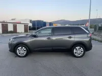 Käytetty Peugeot 5008 Active 131 HP (96 kW) 2021 Harmaa Katumaasturi