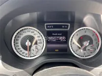 Usado Mercedes A180 Urban 109 CV (80 kW) 2014 Azul Utilitario