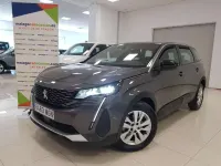 Usado Peugeot 5008 Active 131 CV (96 kW) 2023 Gris SUV