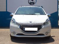 Usado Peugeot 208 Style 82 CV (60 kW) 2014 Blanco Utilitario