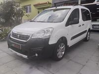 Usado Peugeot Partner Tepee Outdoor 100 CV (73 kW) 2018 Blanco Monovolumen