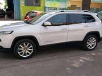 Usado Jeep Cherokee Longitude 140 CV (102 kW) 2015 Blanco SUV