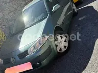 Usado Renault Mégane Authentique 100 CV (73 kW) 2006 Verde Berlina