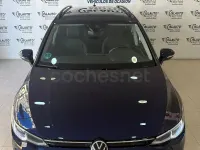 Usado VW Golf VIII Life 115 CV (84 kW) 2021 Azul Familiar
