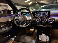 Usado Mercedes CLA200 Shooting Brake 150 CV (110 kW) 2022 Gris / plata Familiar