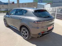Usado Alfa Romeo Tonale Sprint 130 CV (95 kW) 2024 Gris / plata SUV