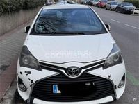Begagnad Toyota Yaris Active 99 HK (72 kW) 2015 Vit Halvkombi