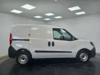 Usado Fiat Doblò 95 CV (69 kW) 2020 Blanco Monovolumen
