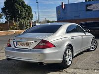 Usado Mercedes CLS320 224 CV (164 kW) 2007 Gris / plata Berlina