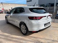 Usado Renault Mégane IV Business 115 CV (84 kW) 2021 Blanco Berlina