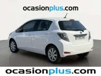 Usado Toyota Yaris Hybrid Advance 100 CV (73 kW) 2012 Blanco Utilitario