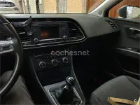 Usado Seat Leon Reference 105 CV (77 kW) 2014 Gris / plata Berlina
