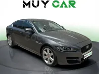 Usado Jaguar XE Pure 180 CV (132 kW) 2018 Gris Berlina