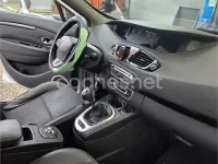 Usado Renault Scénic III Bose Edition 160 CV (117 kW) 2012 Gris / plata Monovolumen