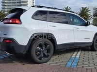 Usado Jeep Cherokee Night Eagle 185 CV (136 kW) 2018 Blanco SUV