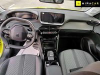 Usado Peugeot 208 Allure 101 CV (74 kW) 2025 Amarillo Utilitario