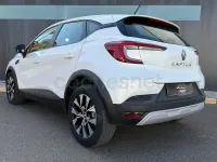 Usado Renault Captur Equilibre 100 CV (73 kW) 2023 Blanco SUV