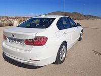 Usado BMW 318 Sport Line 143 CV (105 kW) 2013 Blanco Berlina