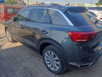 Usado VW T-Roc Advance 116 CV (85 kW) 2020 Gris SUV