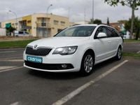 Usado Skoda Superb Active 140 CV (102 kW) 2015 Blanco Familiar