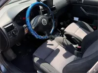Usado VW Golf IV 110 CV (80 kW) 2002 Gris / plata Berlina