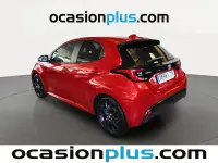 Usado Toyota Yaris Style 116 CV (85 kW) 2022 Rojo Utilitario