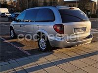 Usado Chrysler Grand Voyager 150 CV (110 kW) 2005 Gris / plata Monovolumen