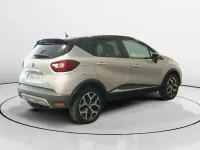 Usado Renault Captur Zen 90 CV (66 kW) 2018 Gris / plata SUV
