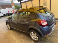 Usado Dacia Sandero Stepway 90 CV (66 kW) 2016 Azul Berlina