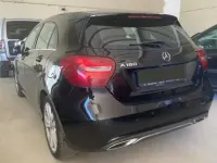 Usado Mercedes A180 122 CV (89 kW) 2018 Negro Berlina