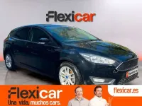 Usado Ford Focus ST-Line 125 CV (91 kW) 2017 Negro Utilitario