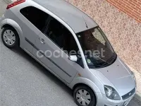 Usado Ford Fiesta Ambiente 68 CV (50 kW) 2008 Gris / plata Utilitario
