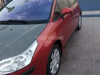 Usado Citroën C4 110 CV (80 kW) 2008 Rojo Berlina