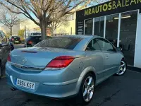 Usado Opel Astra Cabriolet Enjoy 140 CV (102 kW) 2008 Azul Descapotable