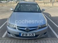 Usado Honda Accord Executive 140 CV (102 kW) 2007 Gris / plata Berlina
